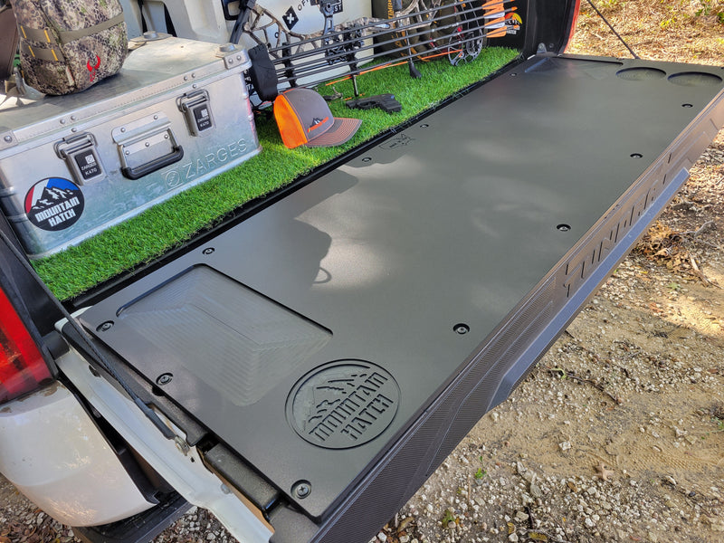 Mountain Hatch Tailgate Table | 2022-2026 Toyota Tundra
