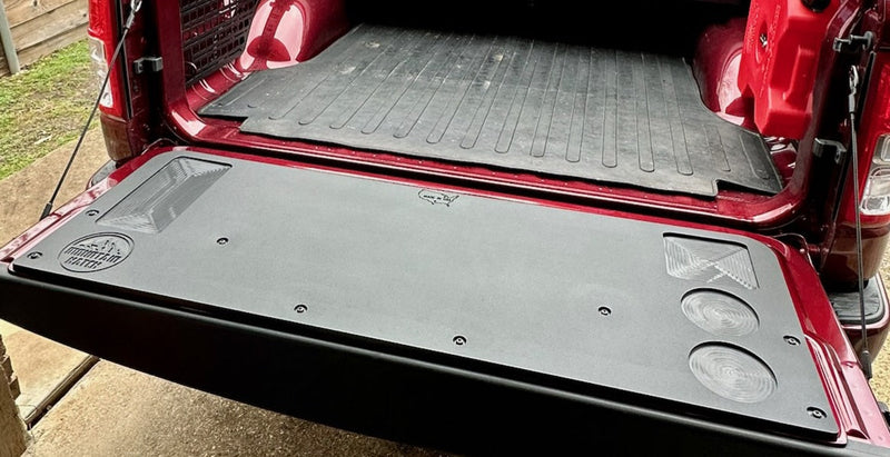 Mountain Hatch Tailgate Table | 2007-2021 Toyota Tundra
