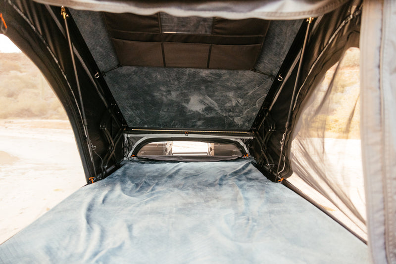The Desperado Hardshell Rooftop Tent - Underland Offroad