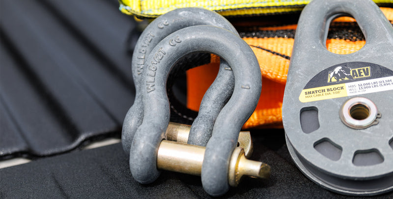 AEV Trail-Size Recovery Gear Kits