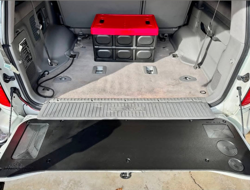 Mountain Hatch Tailgate Table | 1998-2007 Toyota Land Cruiser 100 Series / Lexus LX470