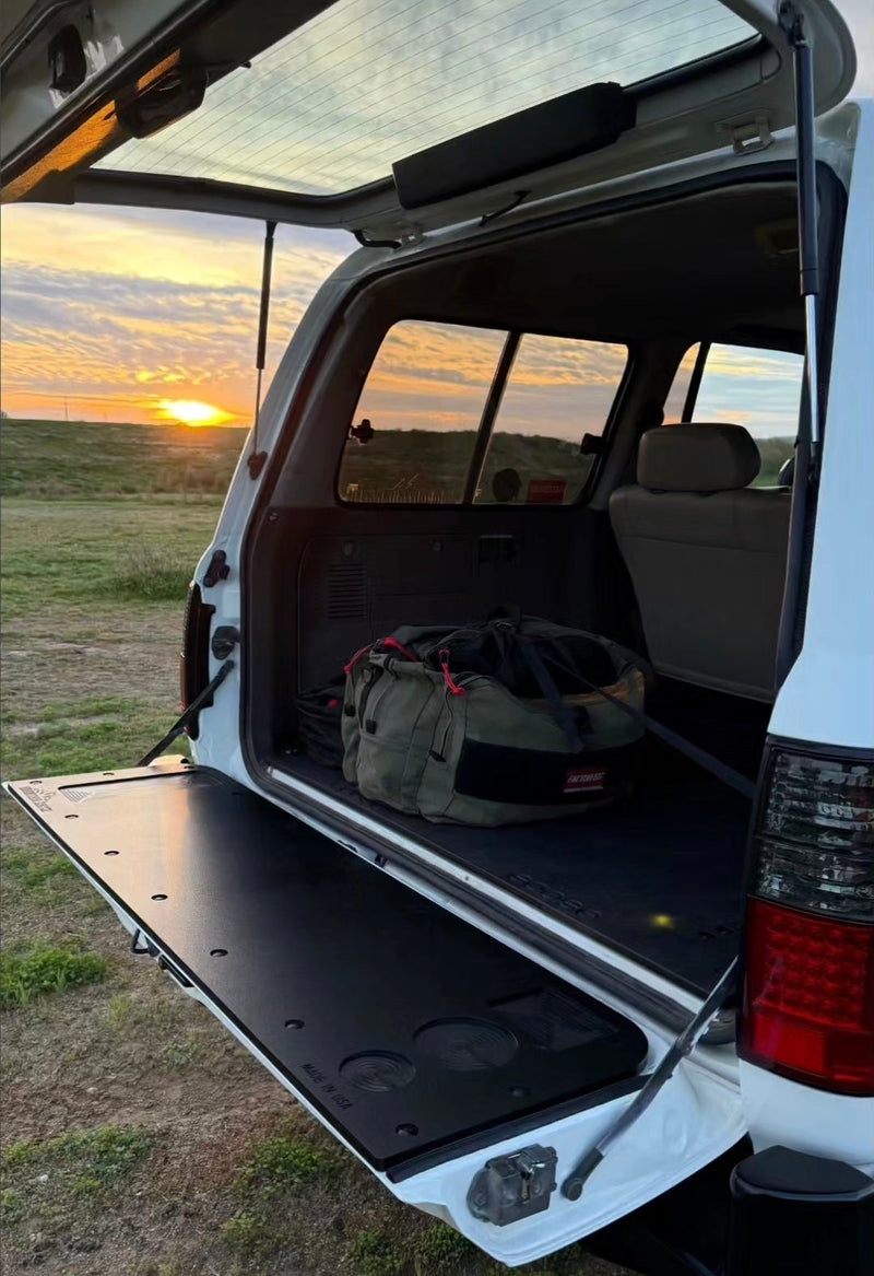 Mountain Hatch Tailgate Table | 1991-1997 Toyota Land Cruiser 80 Series