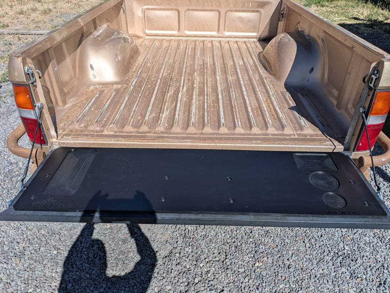 Mountain Hatch Tailgate Table | 1989-2004 Toyota Pickup / 1st Gen Tacoma