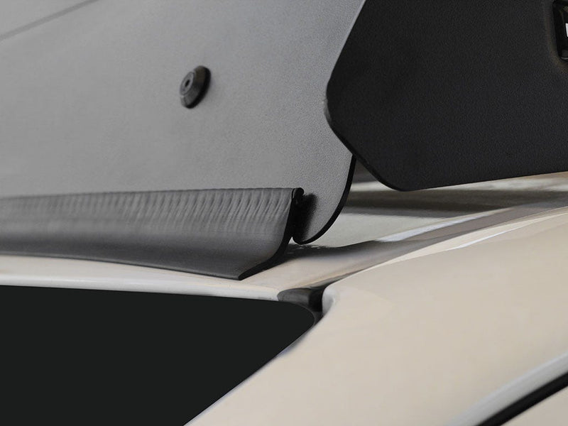 Dometic Front Runner Wind Fairing for Low Profile Rack / 1165mm/1255mm(W)
