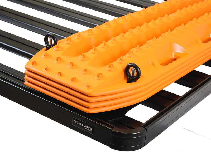 Dometic Front Runner Recovery Device Mounting Kit